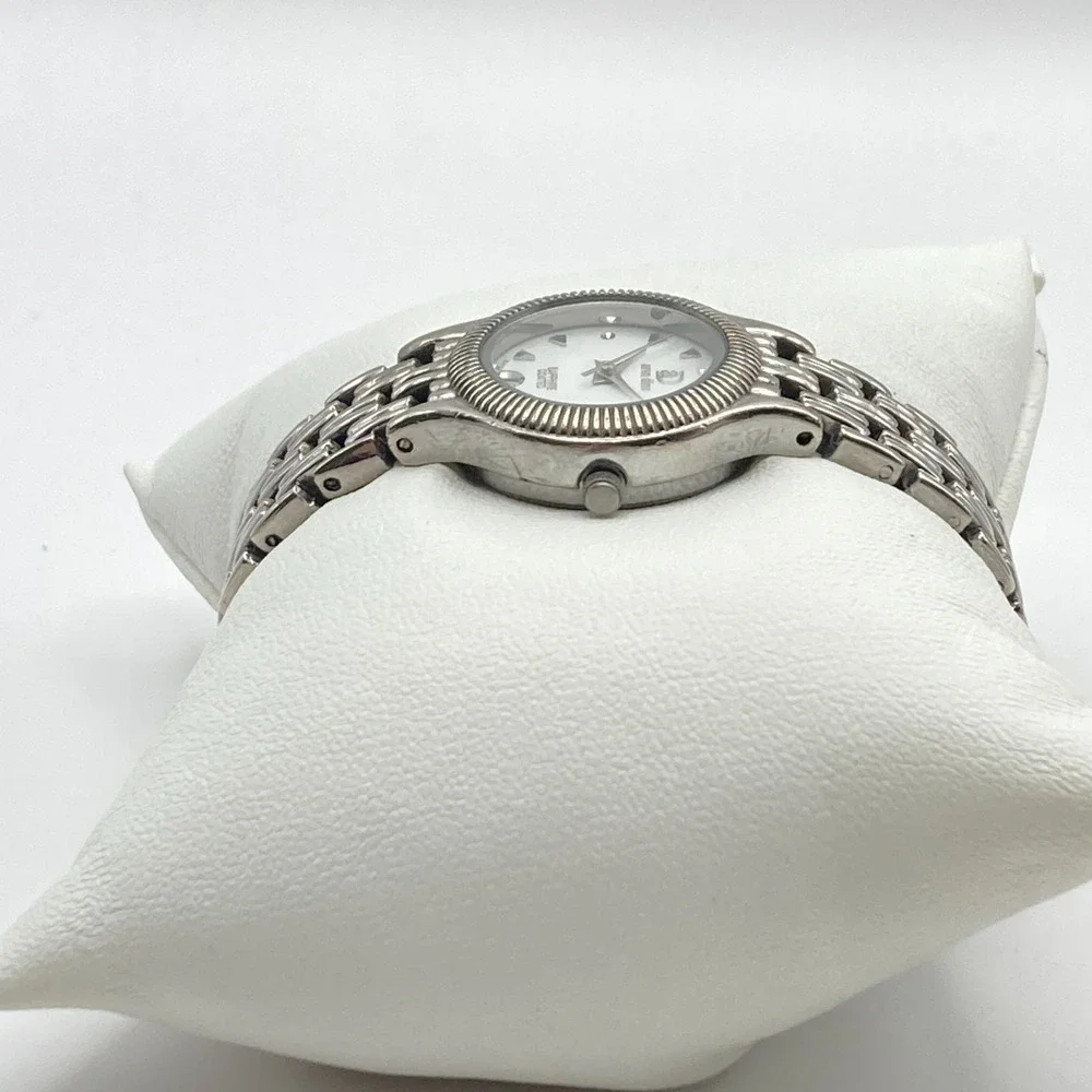 Aren Dino Women's Watch 25mm Silver Tone Swiss Date New Battery SMALL 5.75